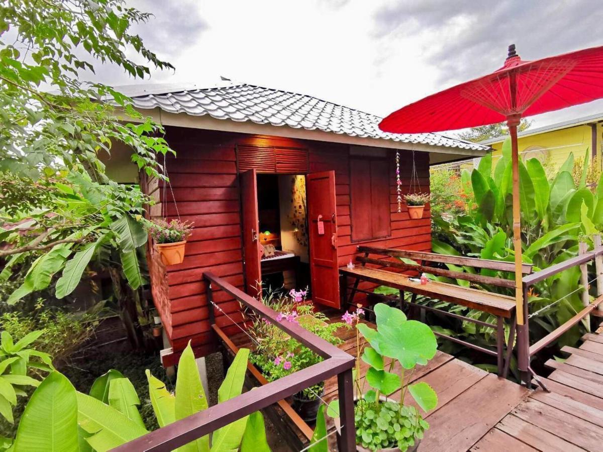 ホテル Mango House スコタイ 部屋 写真